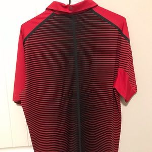 Men’s Nike Tiger Woods Golf shirt. Large